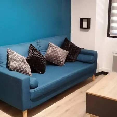 Appart Cosy A 2 Minutes A Pied Du Sanctuaire. Apartment *