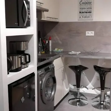 Apartment Appart Cosy A 2 Minutes A Pied Du Sanctuaire. *